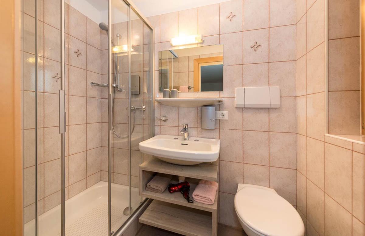 Haus Claudia B&B Нова-Леванте Екстер'єр фото